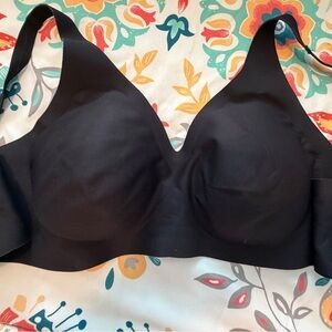 Knix Black Seamless Bra